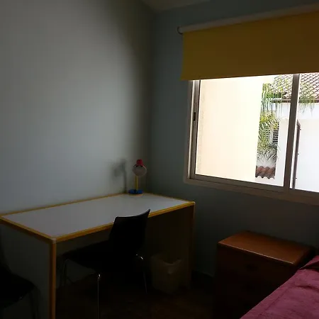 Semesterbostad Helen Town House *
